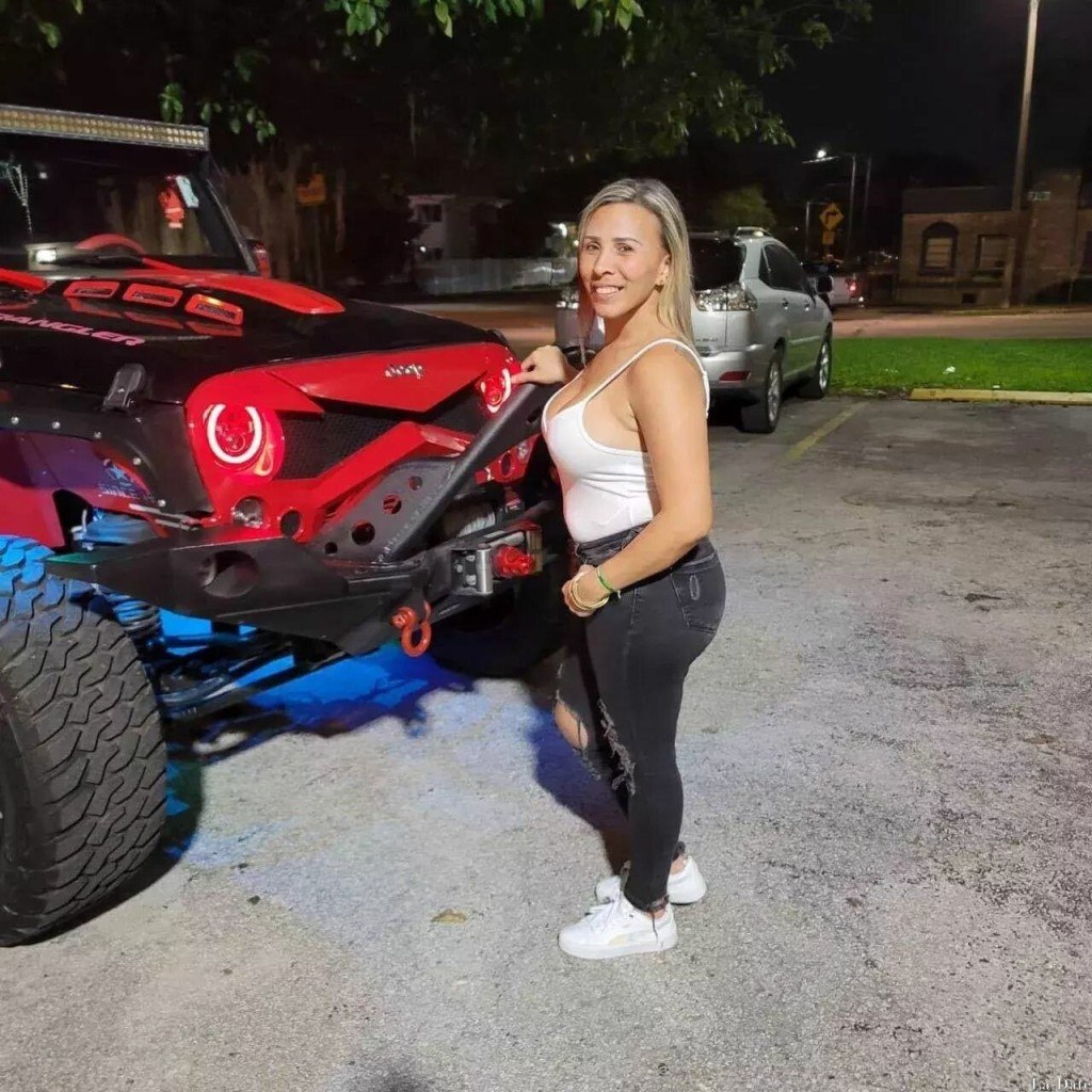 Roxana Profile image 1